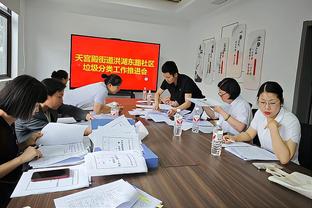 厄德高数据：创造3次关键机会，8次对抗成功3次，评分7.7